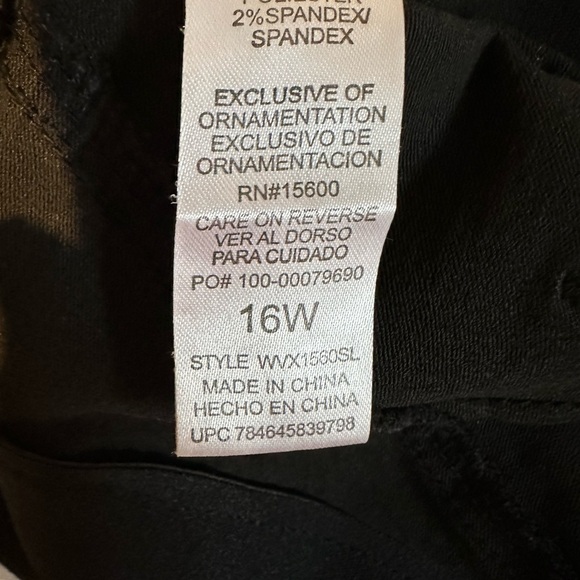 Democracy Black Denim Jeans - Picture 3 of 3